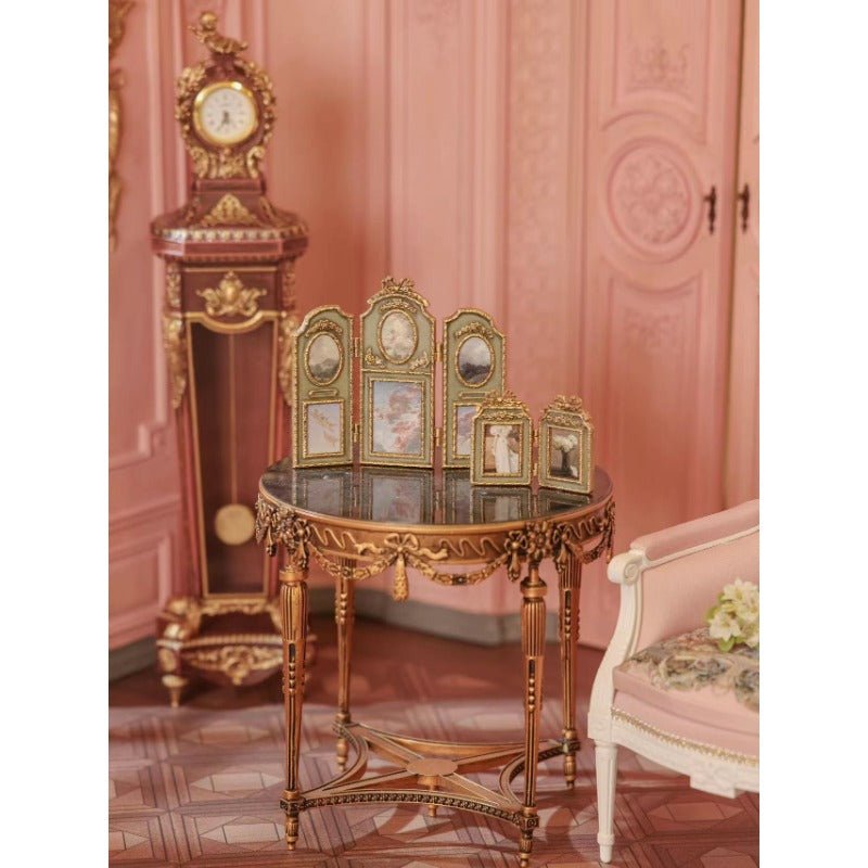 Miniature Court Vintage Photo Frame - Dollzworld