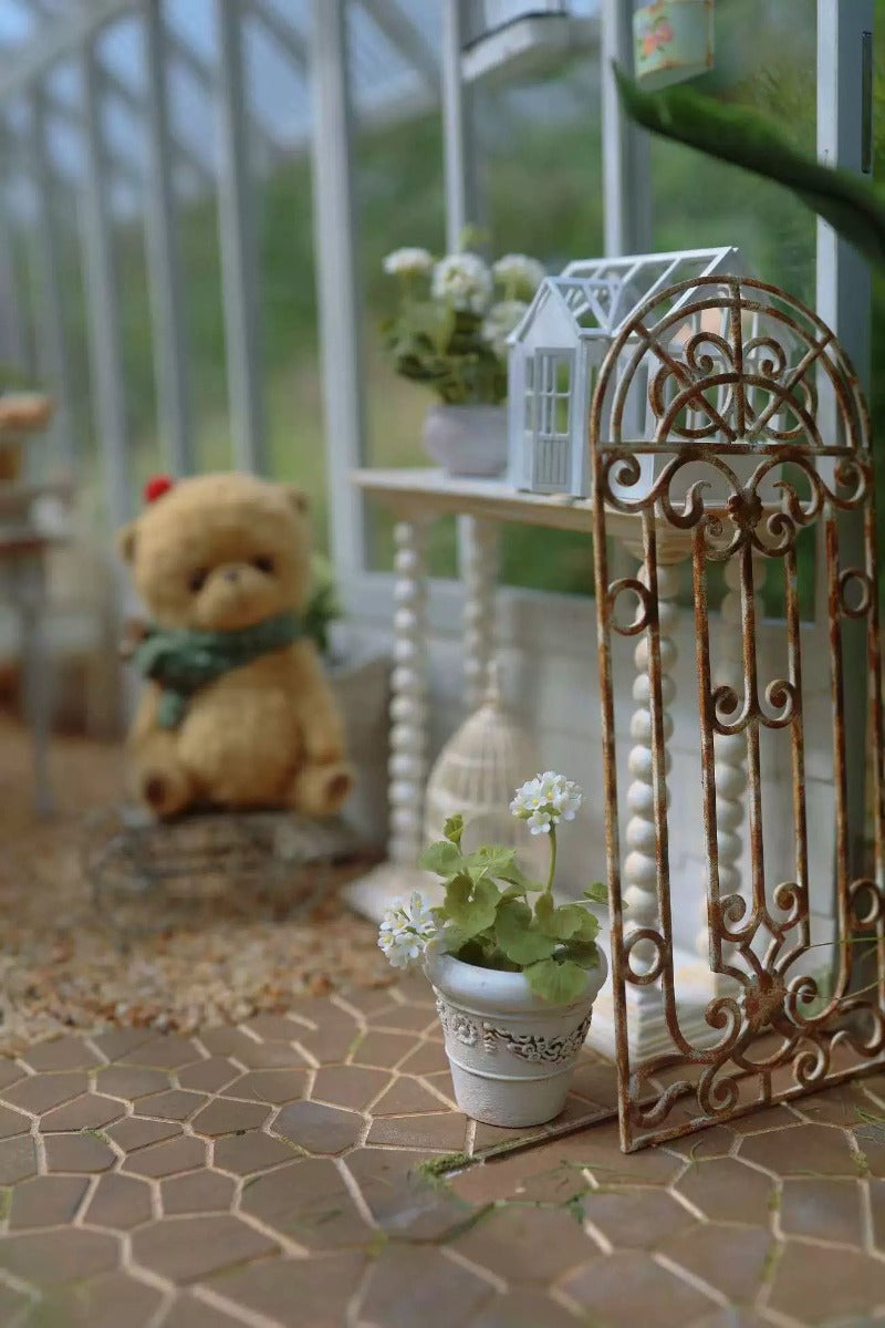 Miniature Detachable Winter Garden